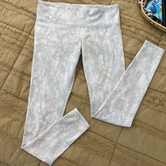 Alo Yoga | Vapor Python Airbrush Leggings NWOT - Picture 2 of 15